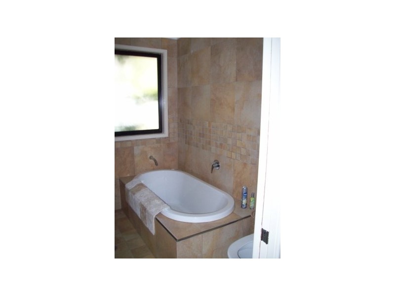 36 Greenwood Ave, Belmont NSW 2280