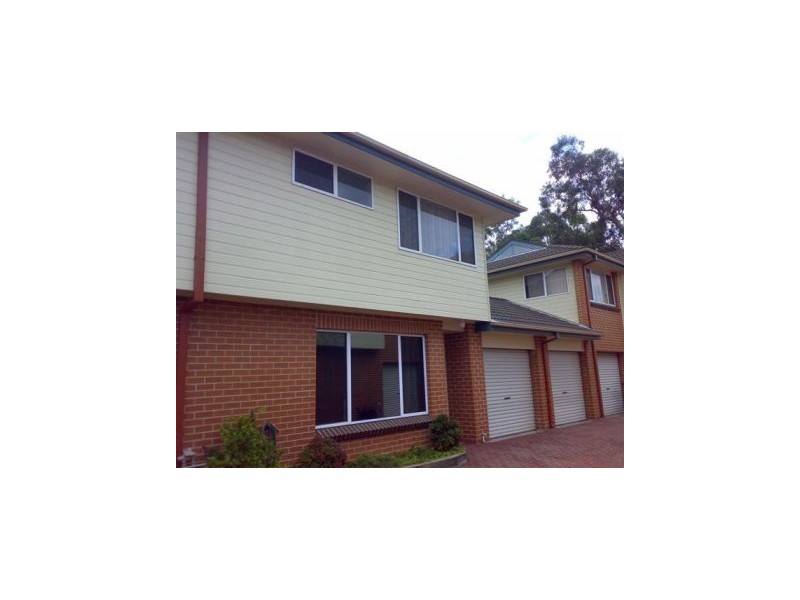 1/4 Robb Street, Belmont NSW 2280