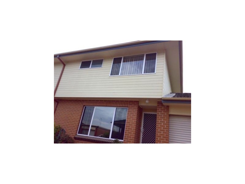 1/4 Robb Street, Belmont NSW 2280