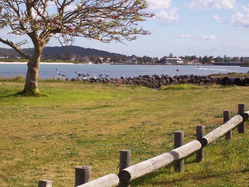 Blacksmiths NSW 2281