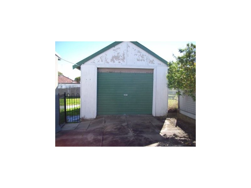 17 Marks Street,, Belmont NSW 2280