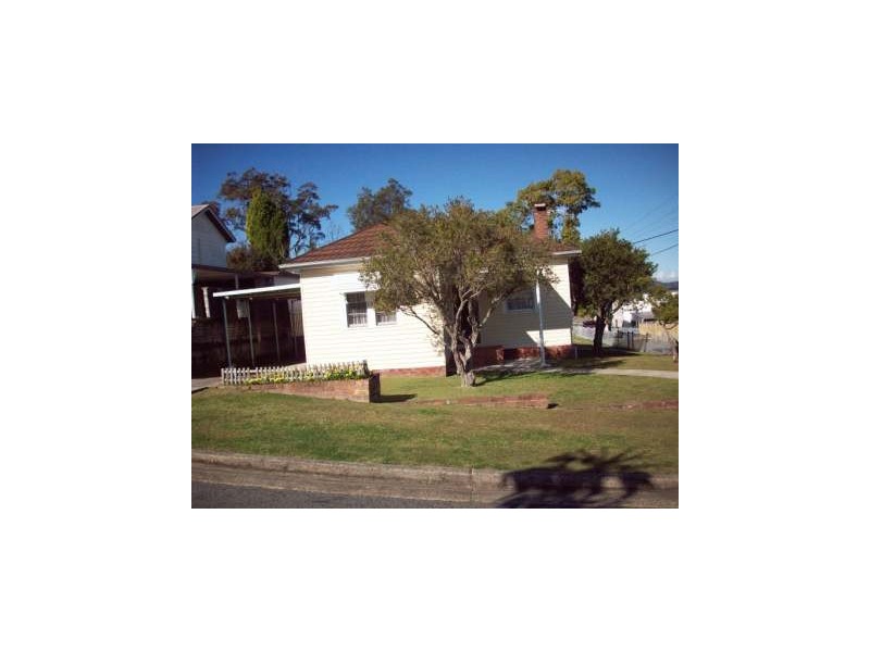 10 Lees Street, Charlestown NSW 2290