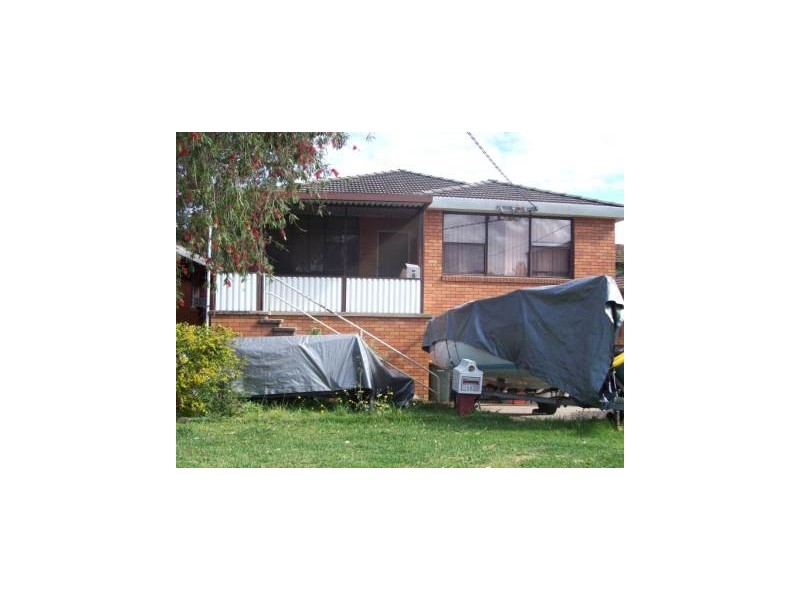 50 Crown Street, Belmont NSW 2280