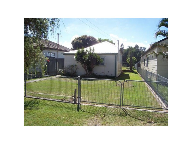 39 Marks Point Road, Marks Point NSW 2280