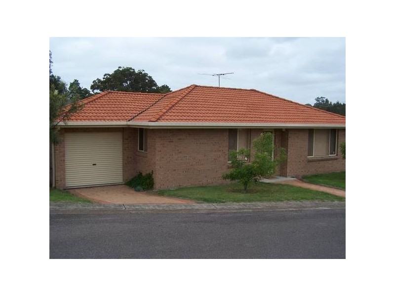 100 Tennent Road, Mount Hutton NSW 2290