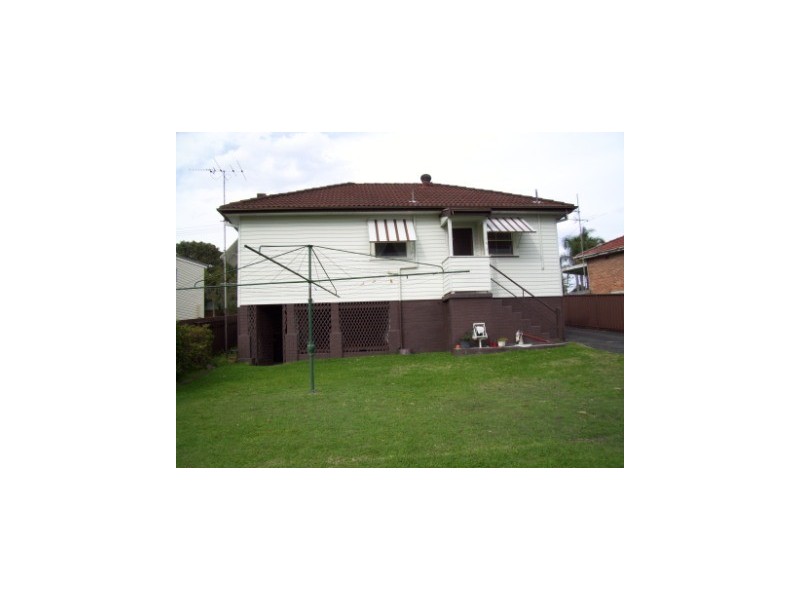 34 Chief Street, Belmont NSW 2280