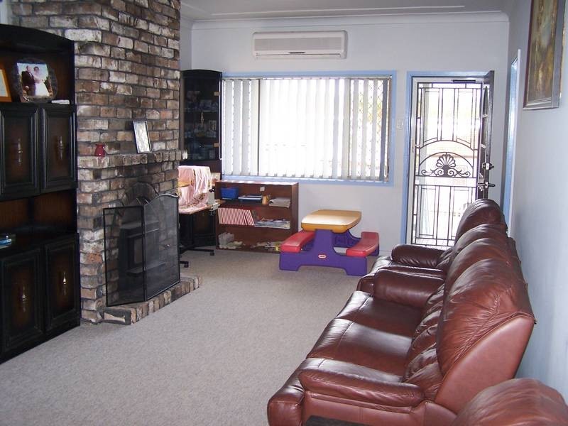 14 Deane Street, Belmont NSW 2280