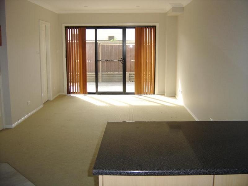 2/53 Livingstone Street, Belmont NSW 2280