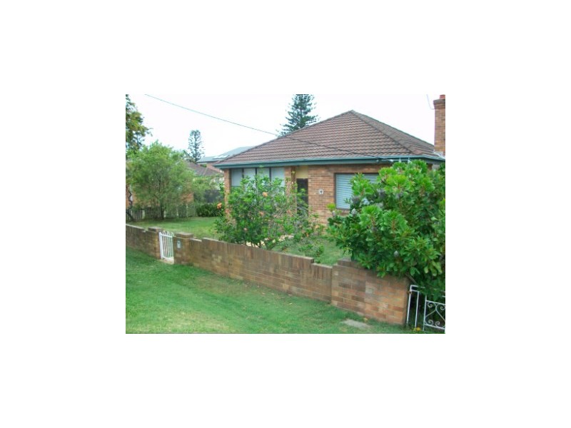 14 Cowlishaw Street, Redhead NSW 2290