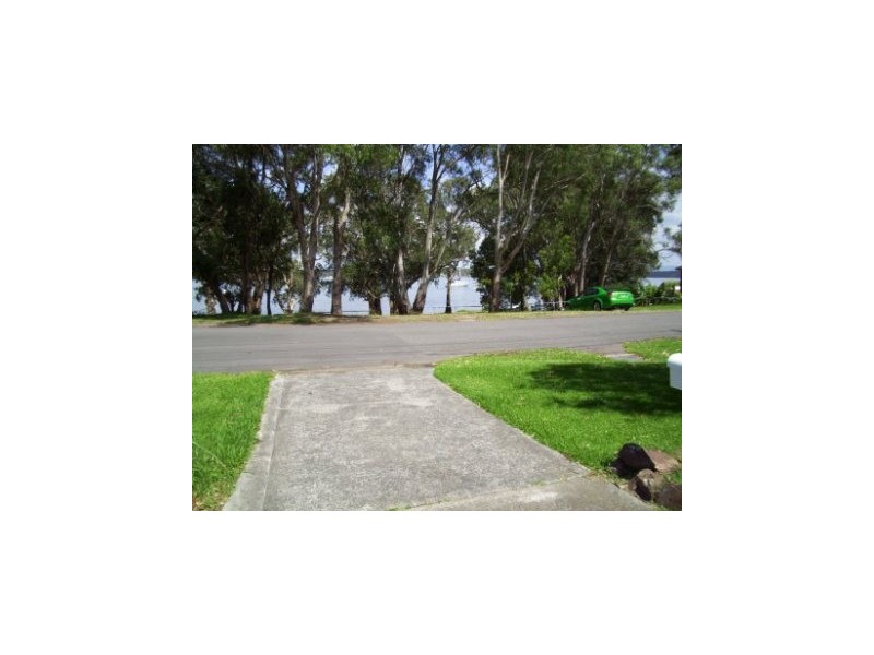 125 Marine Parade, Nords Wharf NSW 2281
