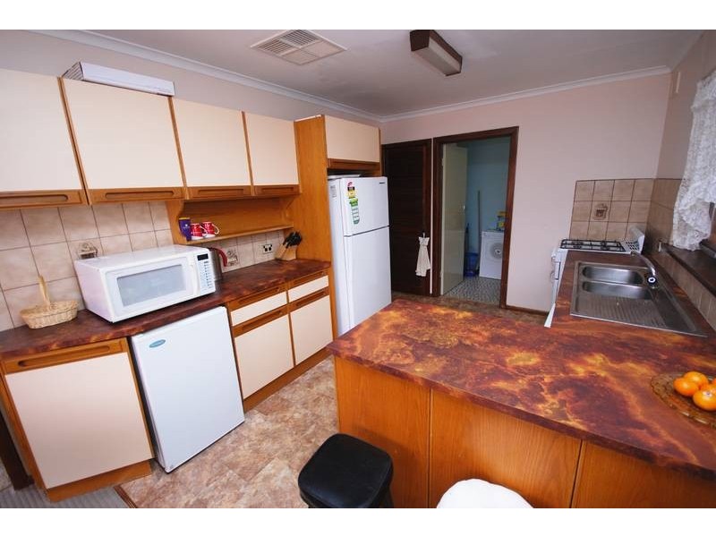 2 Abelia Avenue, Para Vista SA 5093