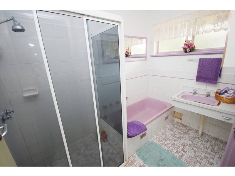 2 Abelia Avenue, Para Vista SA 5093