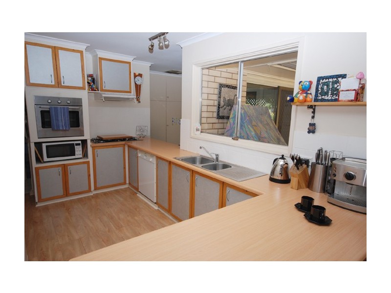 17 Park Lake Drive, Wynn Vale SA 5127