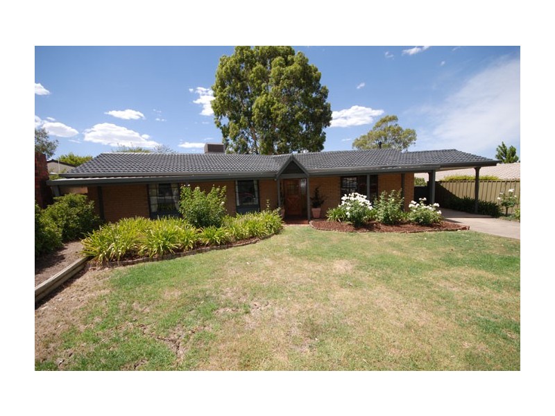 6 Rawe Court, Redwood Park SA 5097