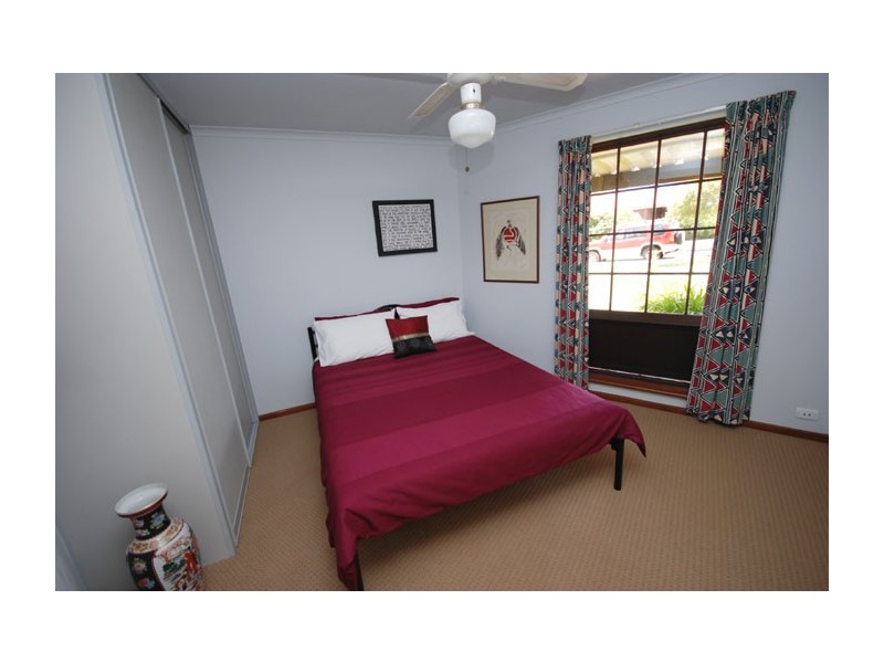 6 Rawe Court, Redwood Park SA 5097