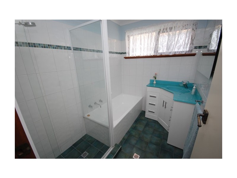 6 Rawe Court, Redwood Park SA 5097