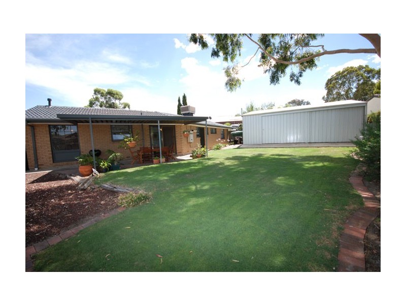 6 Rawe Court, Redwood Park SA 5097