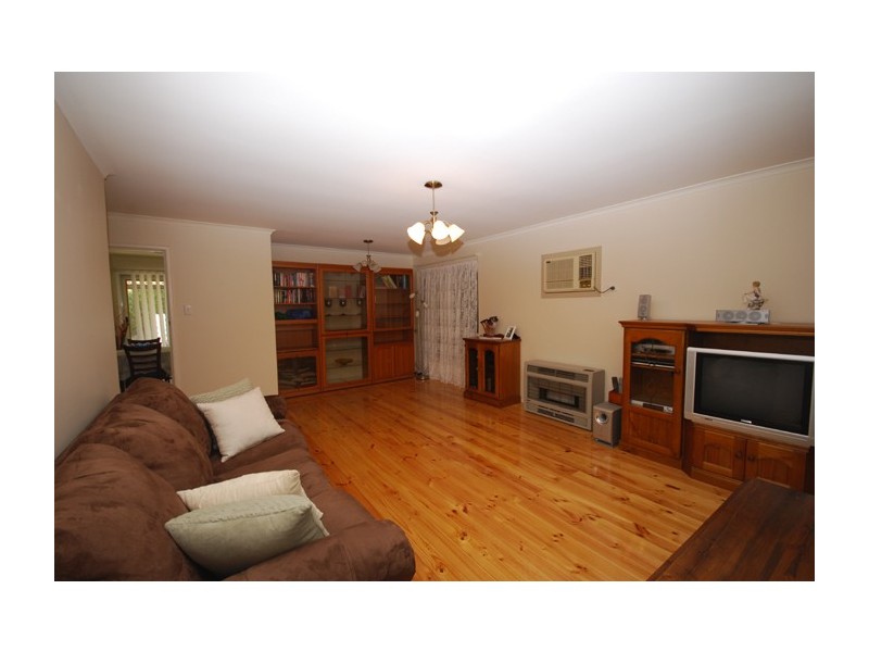 22 Maughan Avenue, Redwood Park SA 5097