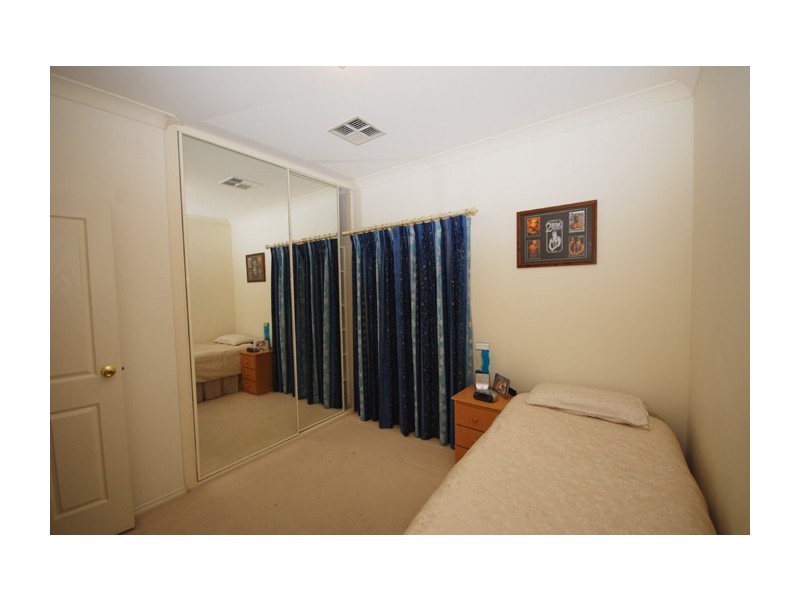 3 Sinclaires Walk, Greenwith SA 5125