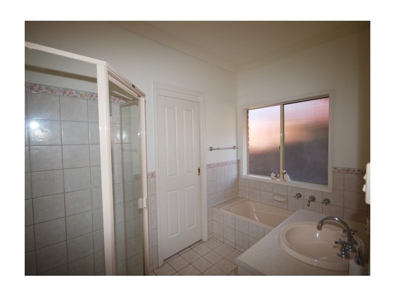 3 Sinclaires Walk, Greenwith SA 5125