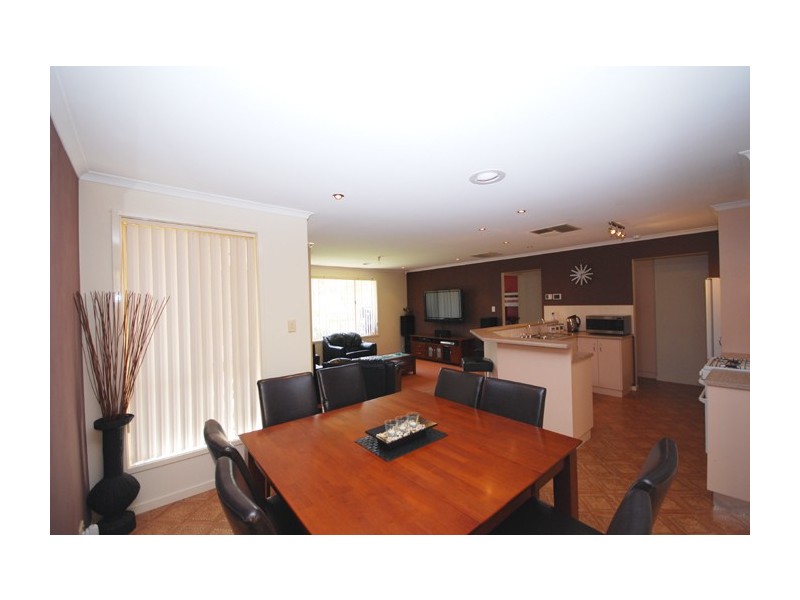 10 Minor Court, Salisbury Heights SA 5109