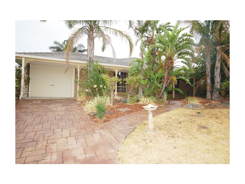 5 Greenfinch Court, Wynn Vale SA 5127