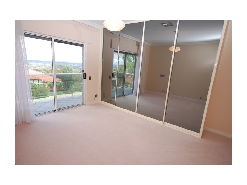 1 Napier Court, Wynn Vale SA 5127