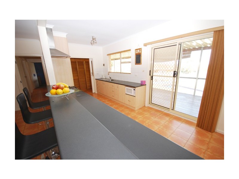 28 Gwender Terrace, Para Hills SA 5096