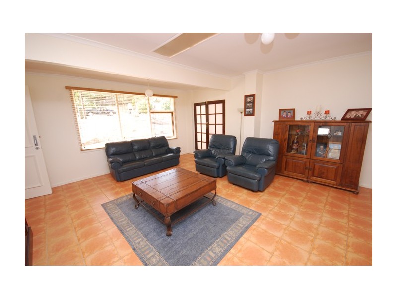 28 Gwender Terrace, Para Hills SA 5096