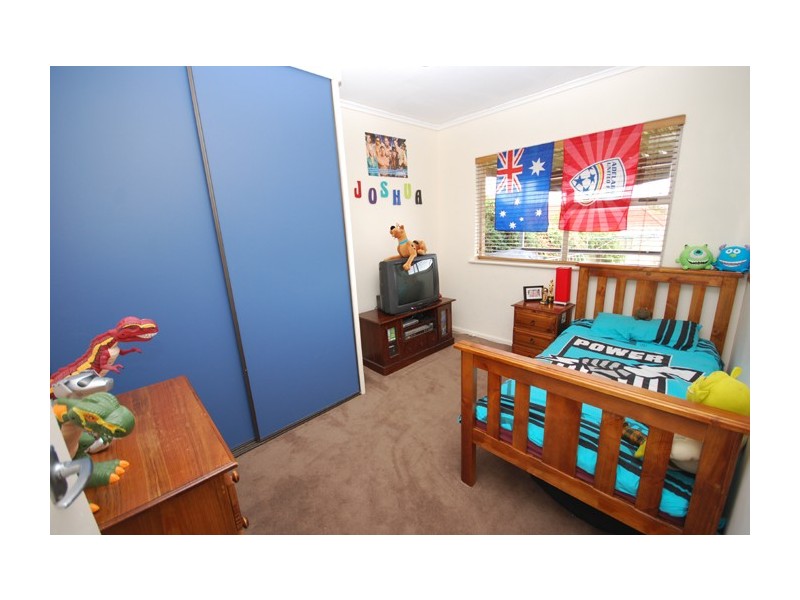 28 Gwender Terrace, Para Hills SA 5096