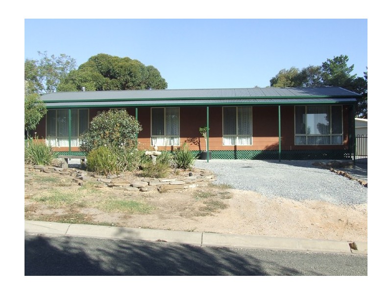 17 Church Street, Williamstown SA 5351