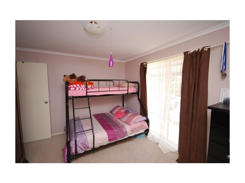 17 Church Street, Williamstown SA 5351