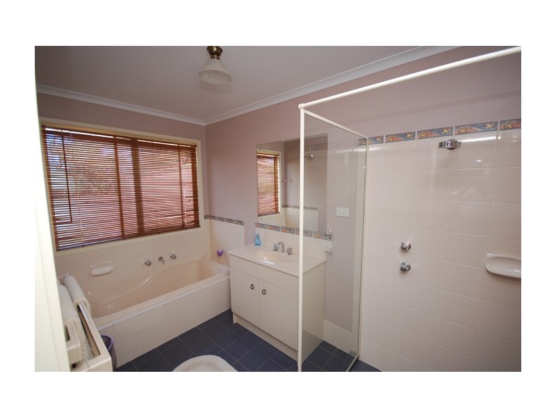 17 Church Street, Williamstown SA 5351