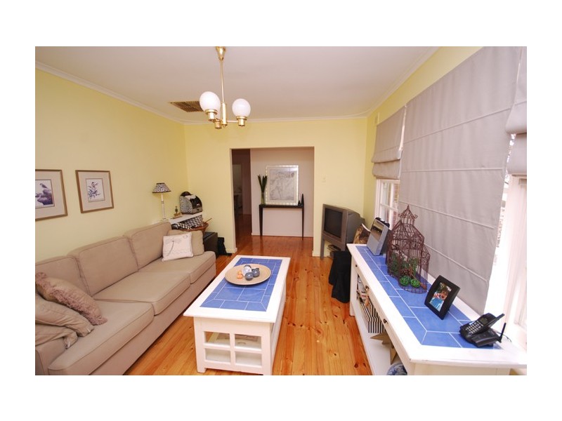 4 Marsha Drive, Banksia Park SA 5091