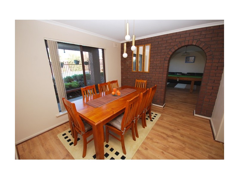 14 Cockatoo Street, Modbury Heights SA 5092