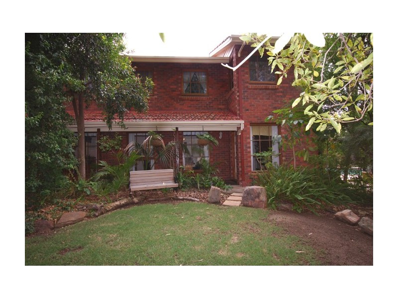 32 Snead Crescent, Fairview Park SA 5126