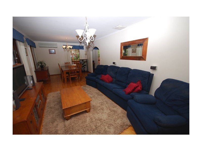 32 Snead Crescent, Fairview Park SA 5126