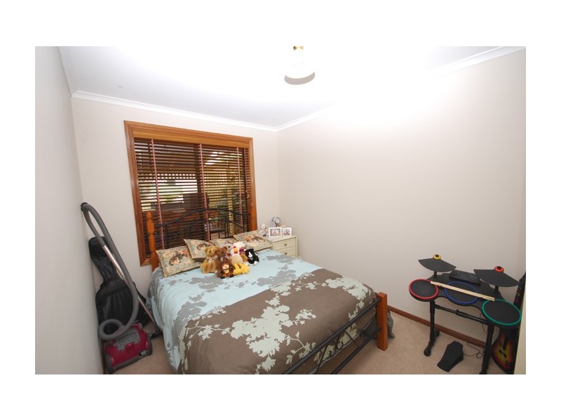 27 Cedric Avenue, Redwood Park SA 5097