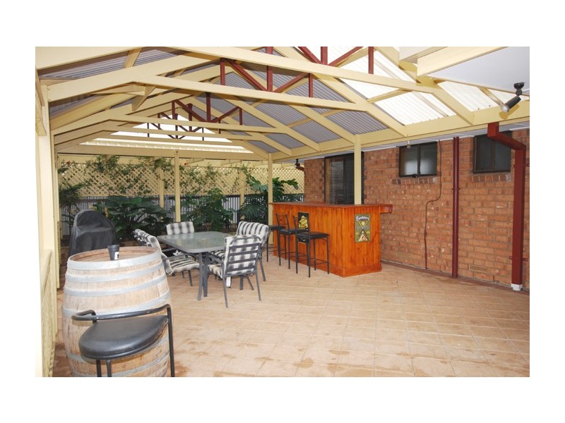 27 Cedric Avenue, Redwood Park SA 5097