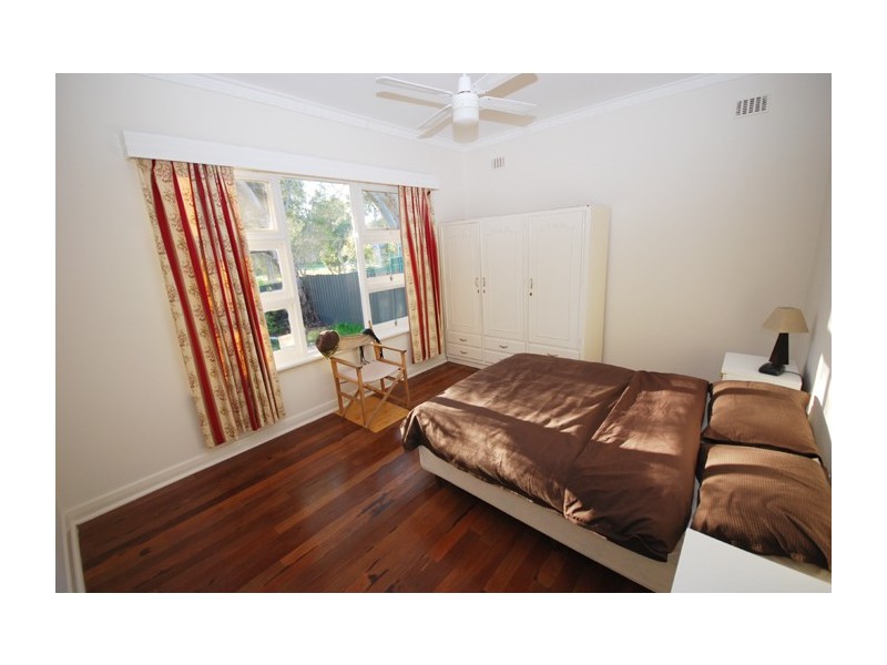 9 Holmes Avenue, Redwood Park SA 5097