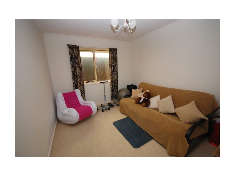 27 Roycroft Place, Golden Grove SA 5125