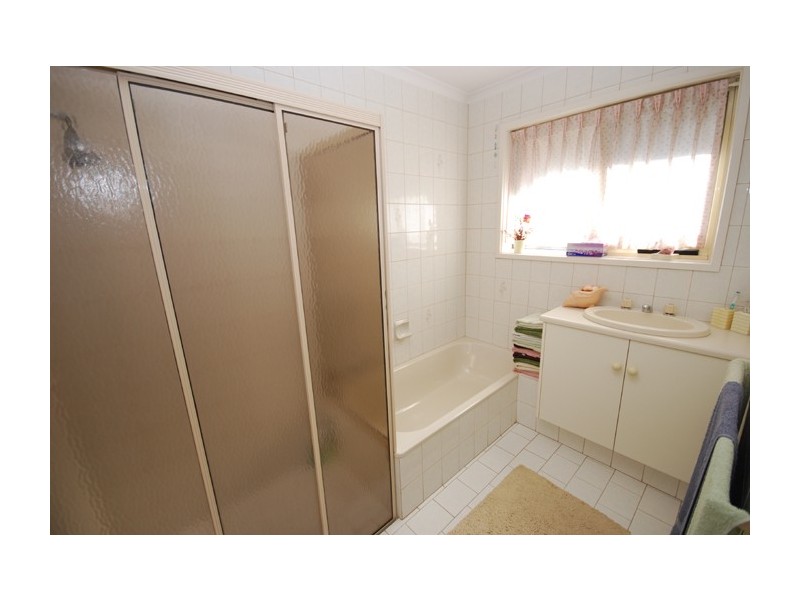 27 Roycroft Place, Golden Grove SA 5125