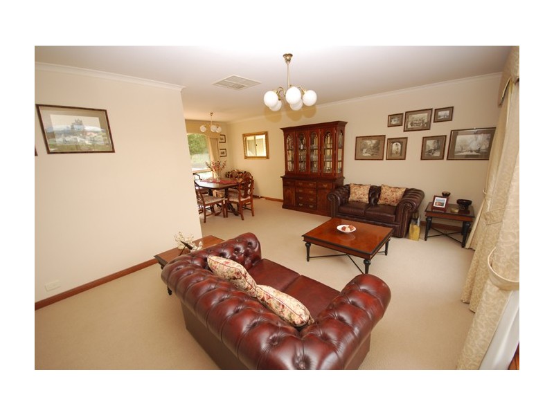 14 Jacquard Court, Greenwith SA 5125