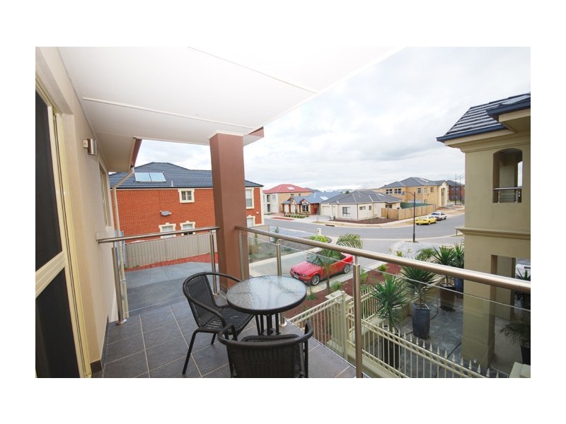 12 Mapleton Circuit, Mawson Lakes SA 5095