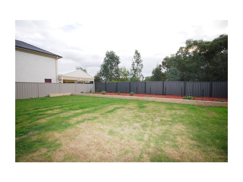 12 Mapleton Circuit, Mawson Lakes SA 5095
