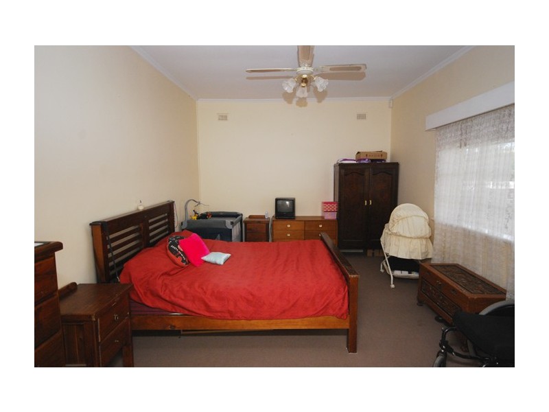 1 Ormond Avenue, Clearview SA 5085