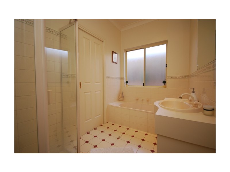 2 Macadamia Court, Golden Grove SA 5125