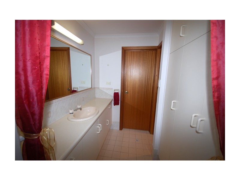 11 Minor Court, Salisbury Heights SA 5109