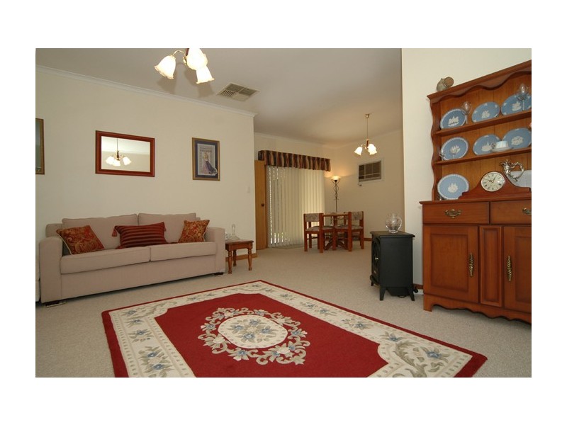 22 Frontignac Court, Wynn Vale SA 5127