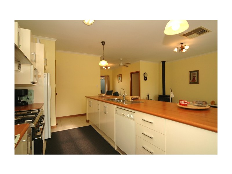 22 Frontignac Court, Wynn Vale SA 5127